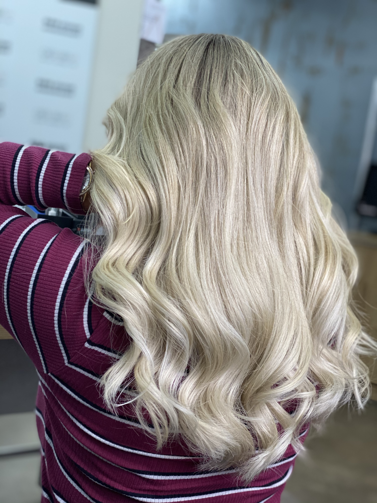 Blond18
