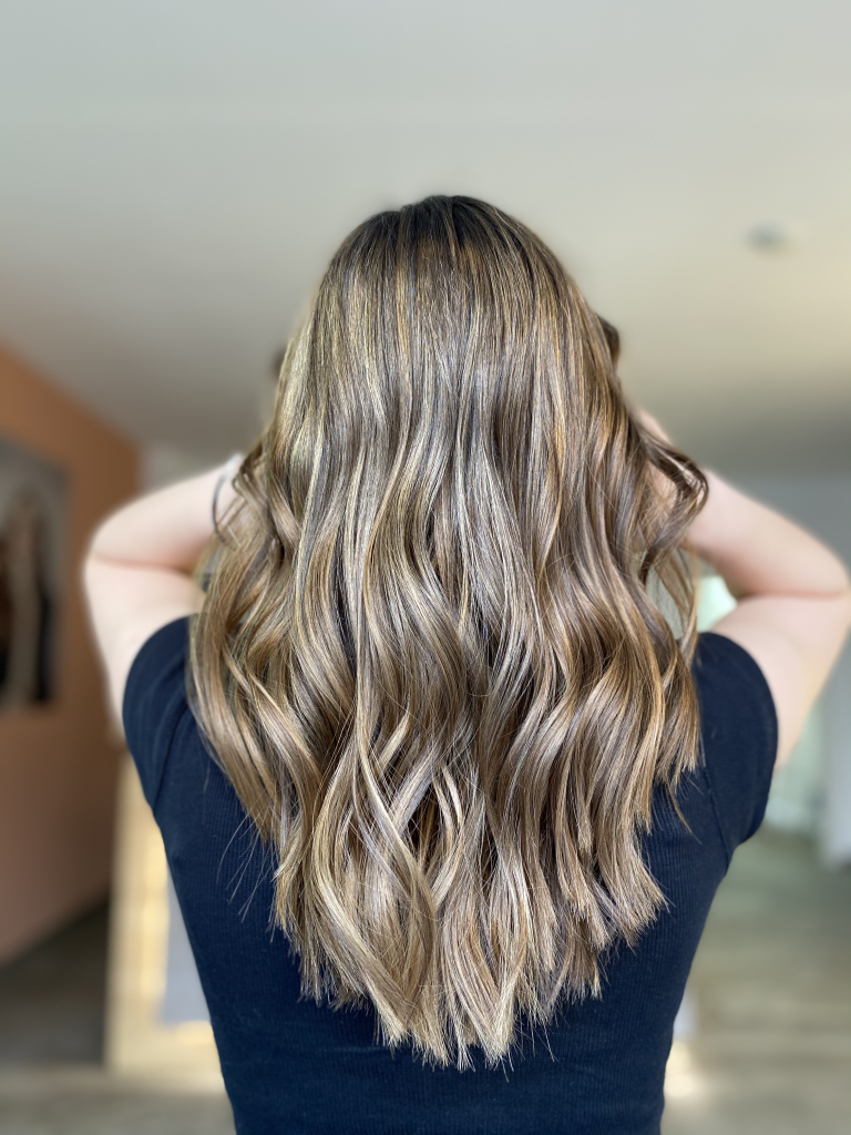 Blond37
